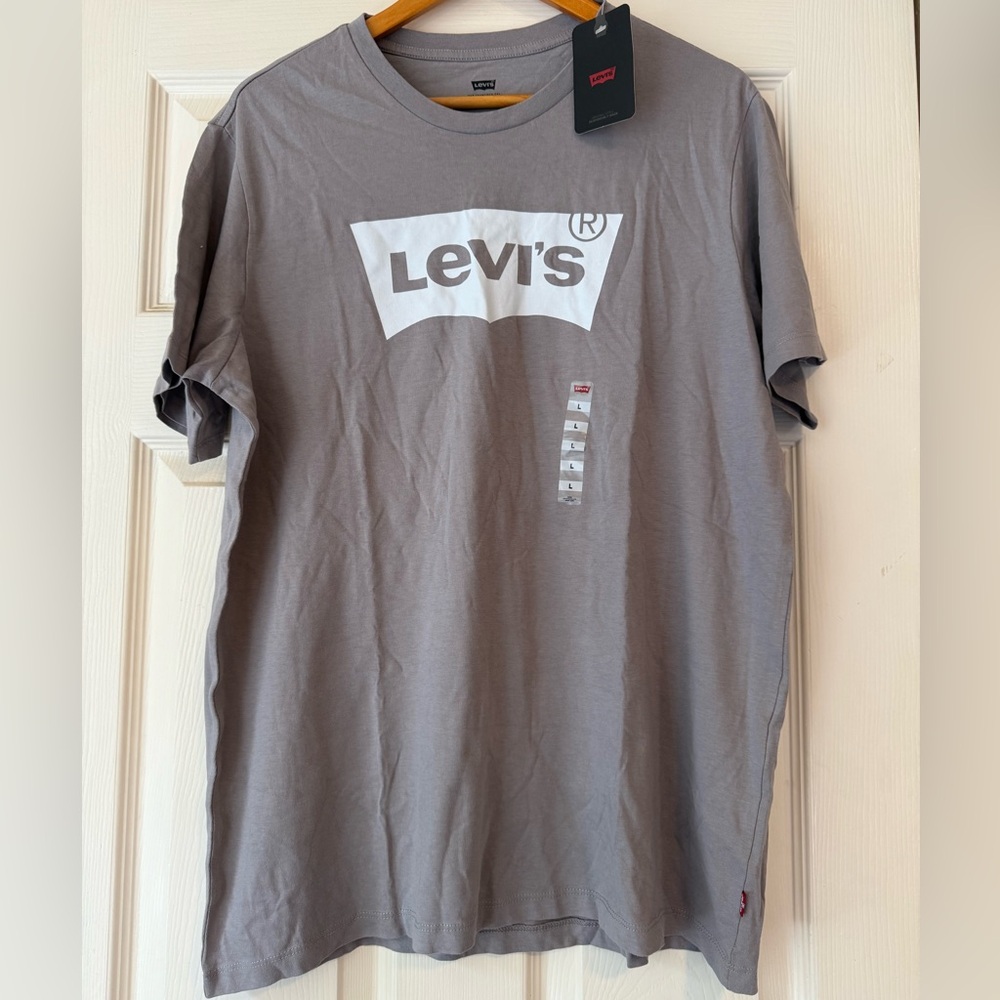 NWT - Levi’s Logo Graphic Tee - Gray (Size L)